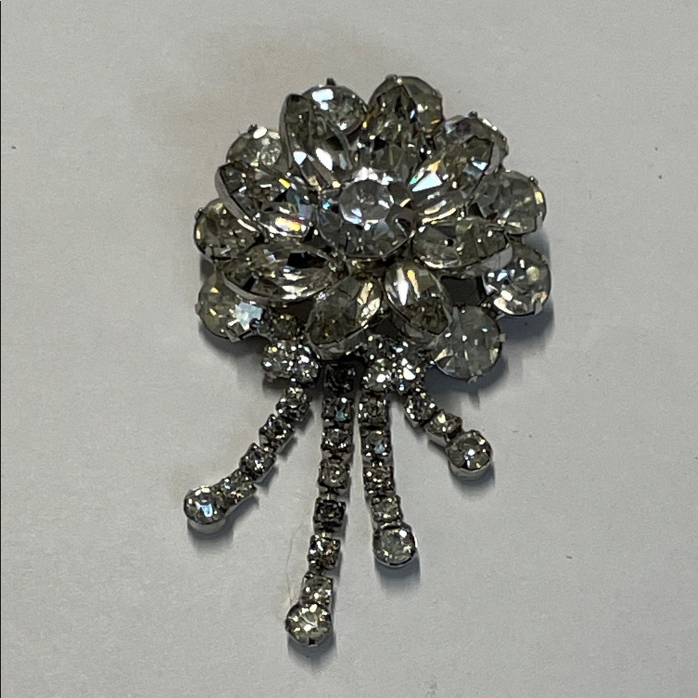 Ice crystal clear layered flower three dimensional dome brooch with dangle